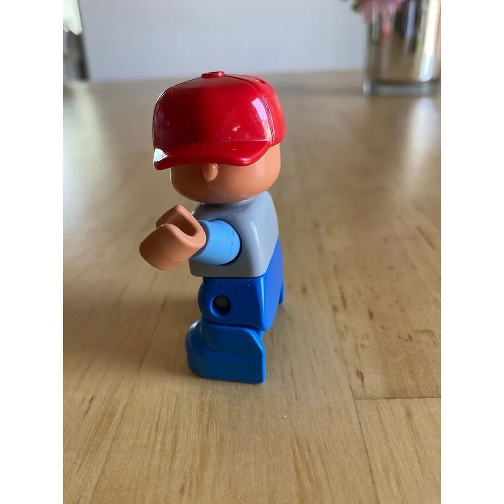 LEGO Duplo Boy Figure Red Baseball Cap Number 8 Jersey Blue Pants Freckles